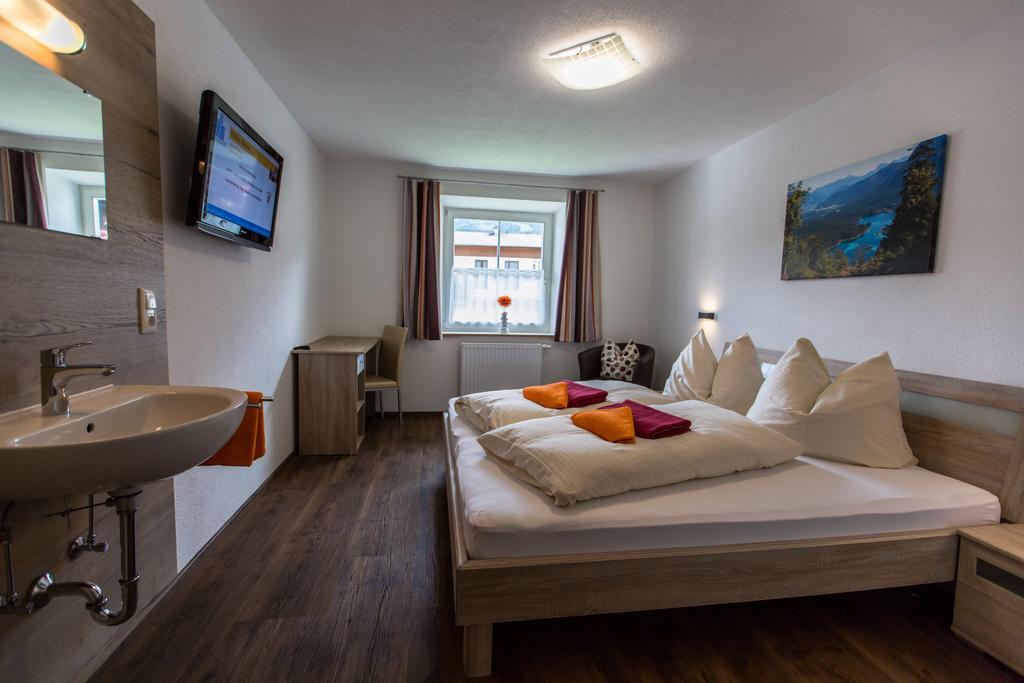 Haus Sandeck Ehrwald Bagian luar foto