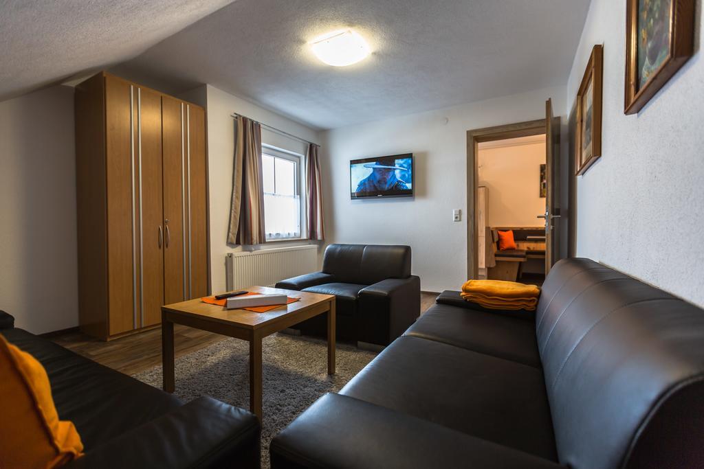 Haus Sandeck Ehrwald Bagian luar foto